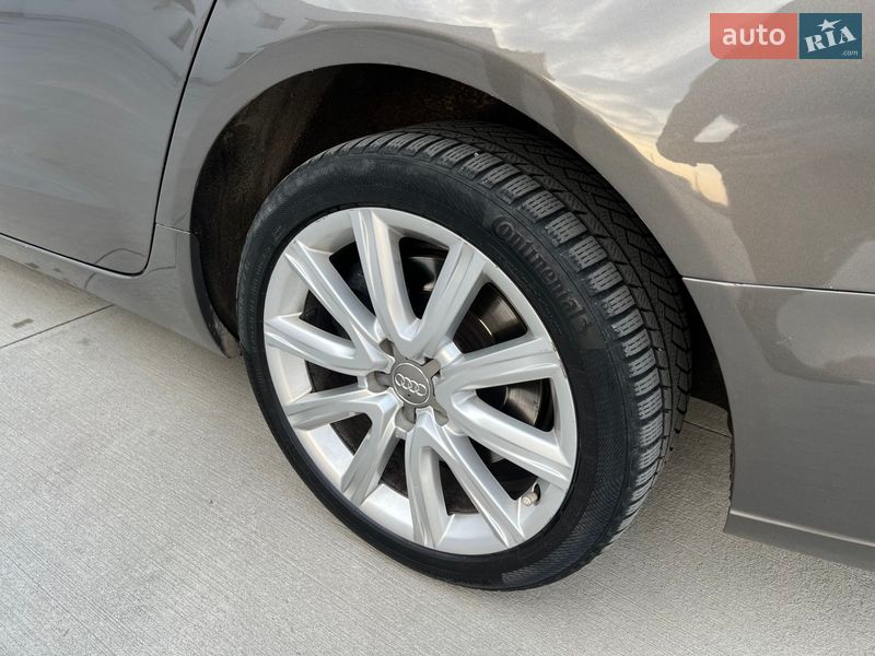 Седан Audi A6 2014 в Луцке