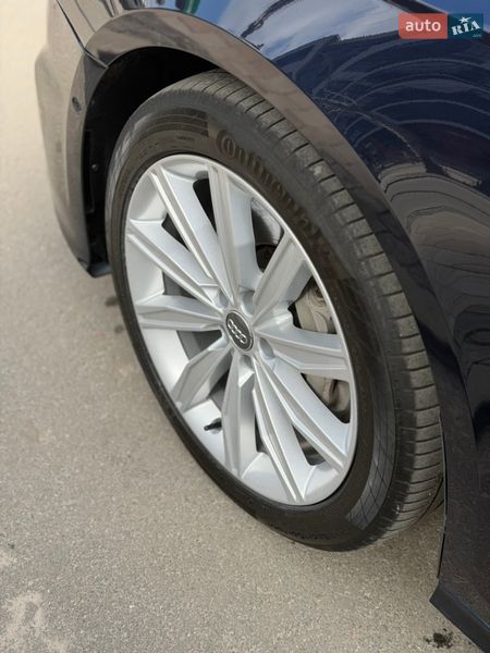 Универсал Audi A6 2019 в Киеве