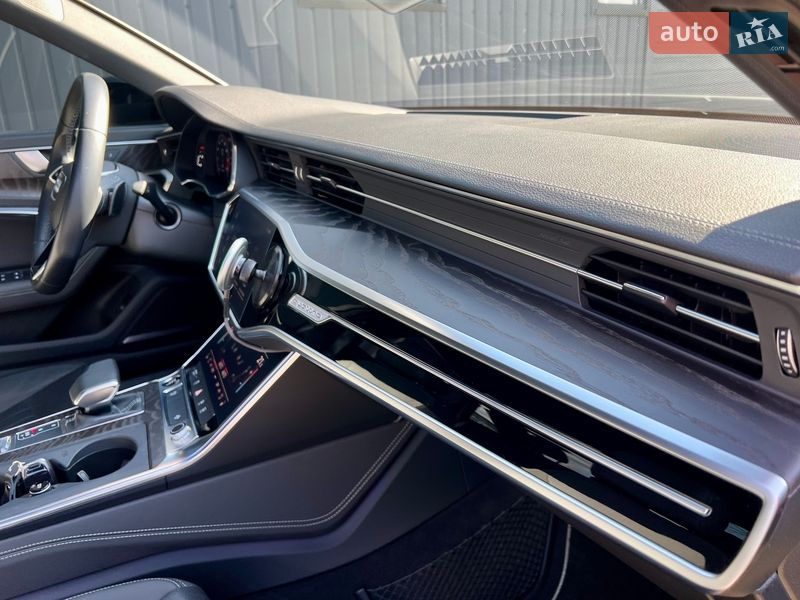 Седан Audi A6 2020 в Киеве