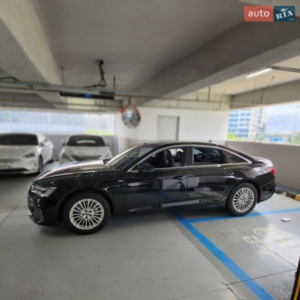 Седан Audi A6 2019 в Киеве