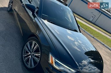 Седан Audi A6 2020 в Ровно