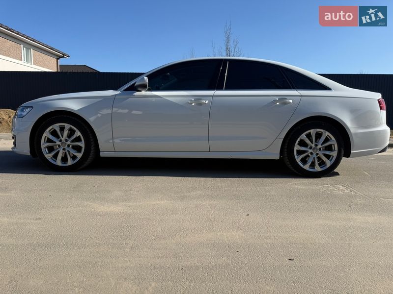 Седан Audi A6 2016 в Киеве