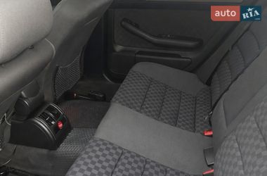 Седан Audi A6 2001 в Запоріжжі