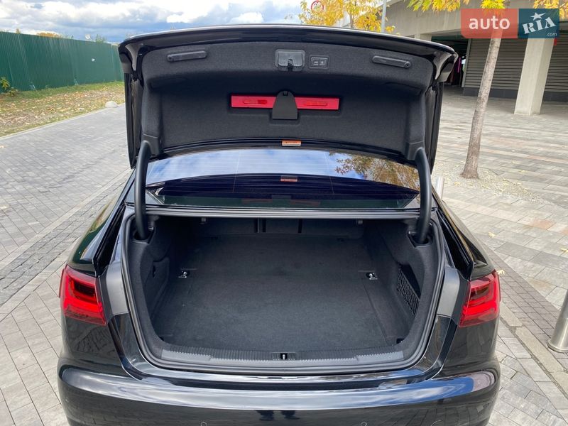 Седан Audi A6 2016 в Киеве