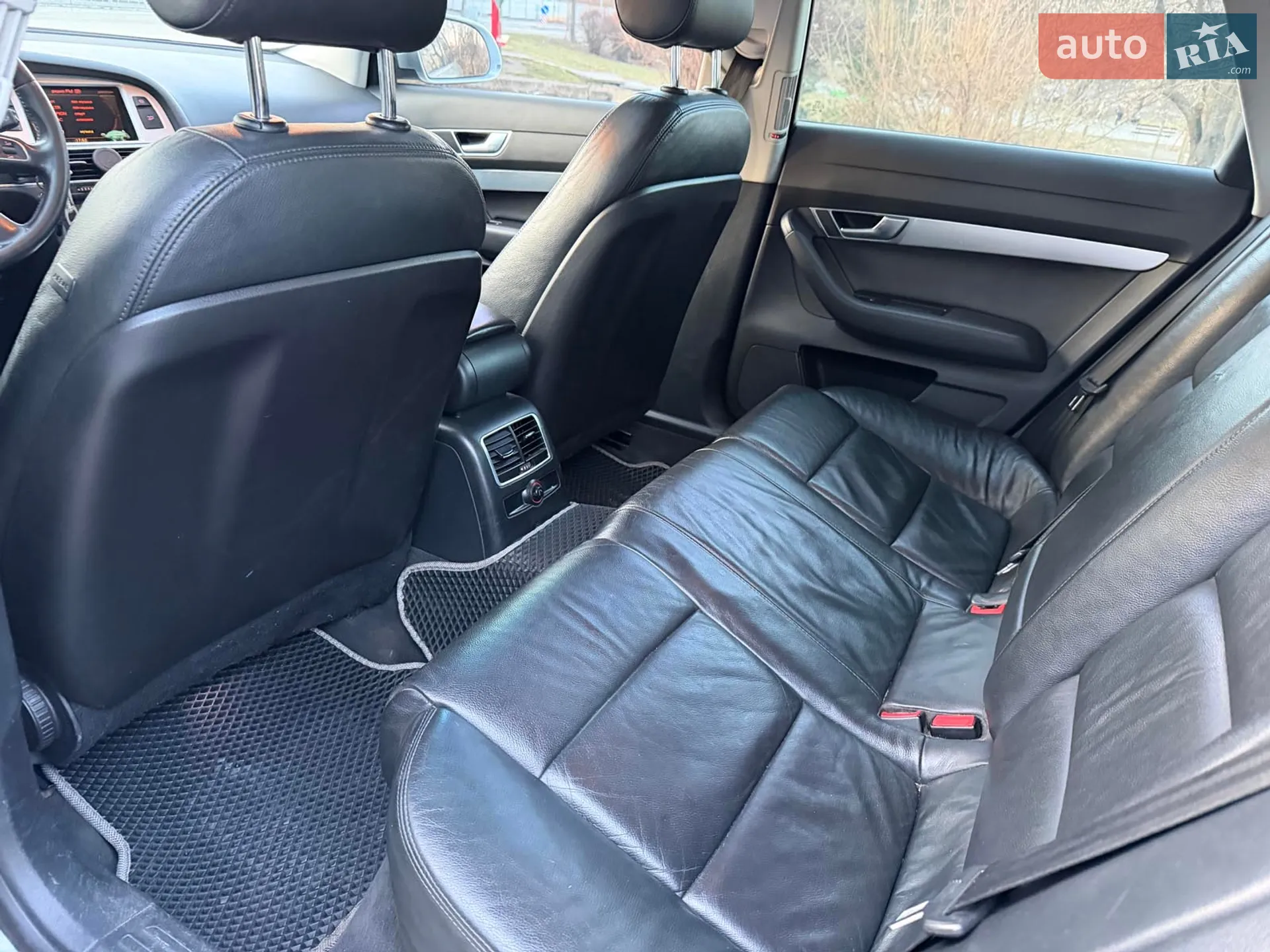 2010 Audi A6 - мініатюра 19