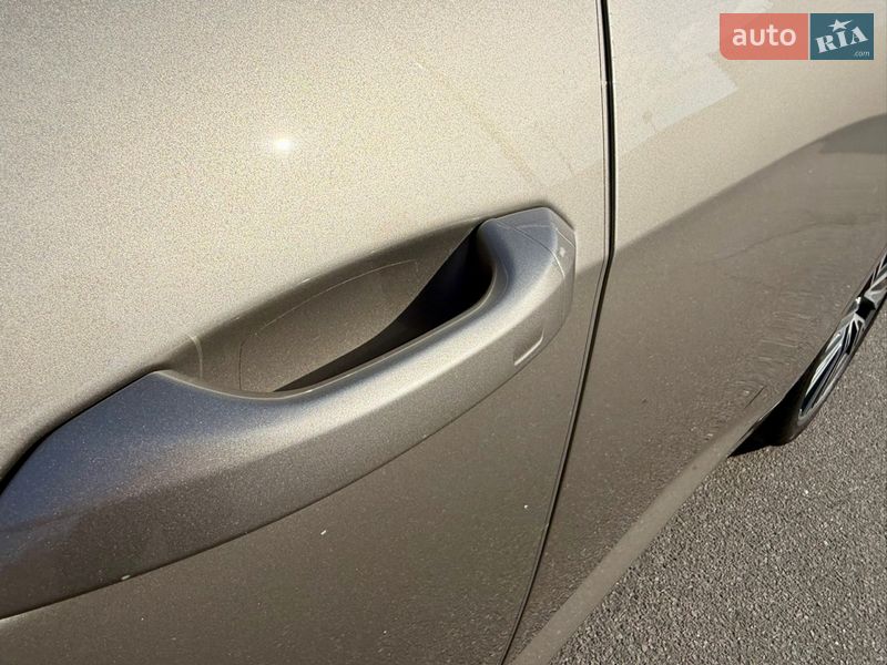 Седан Audi A6 2019 в Киеве