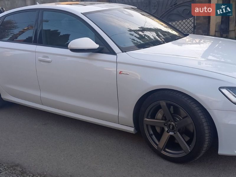 Седан Audi A6 2014 в Ужгороде