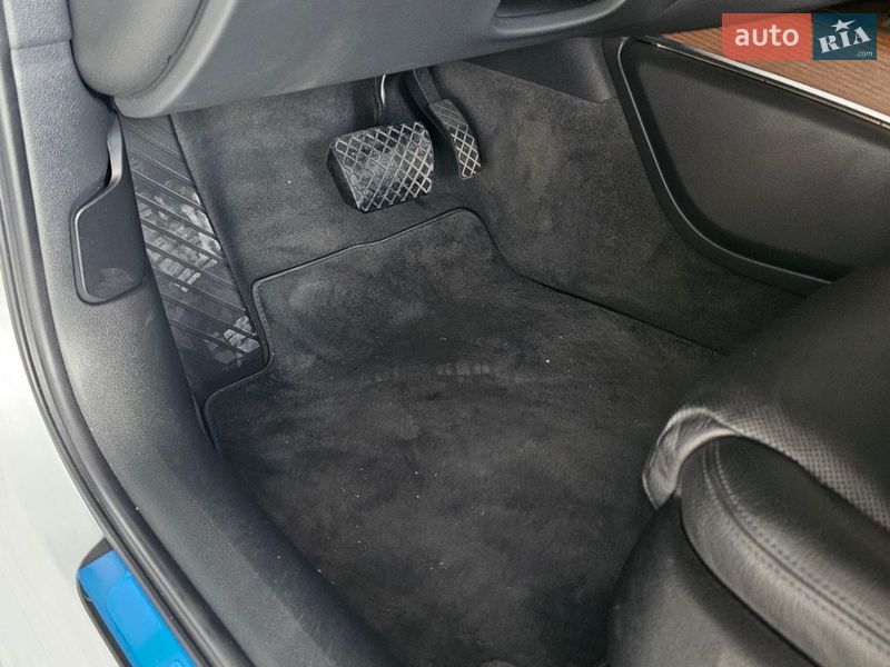 Седан Audi A6 2015 в Шептицькому