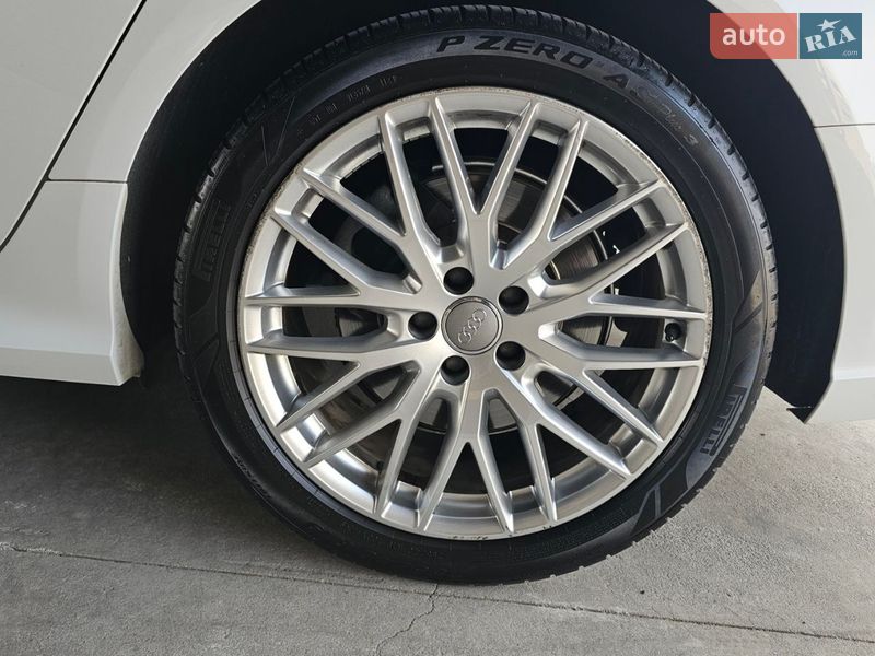 Седан Audi A6 2015 в Шептицькому