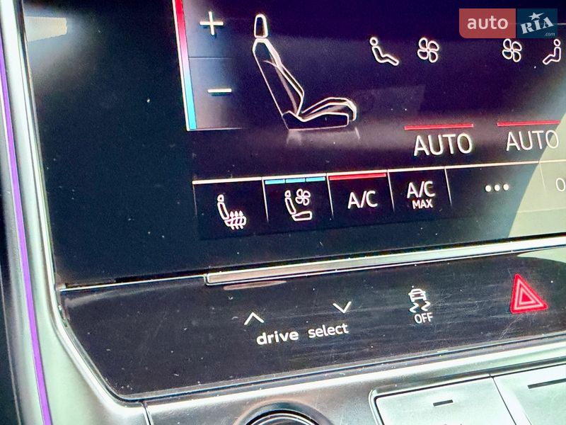 Седан Audi A6 2022 в Киеве