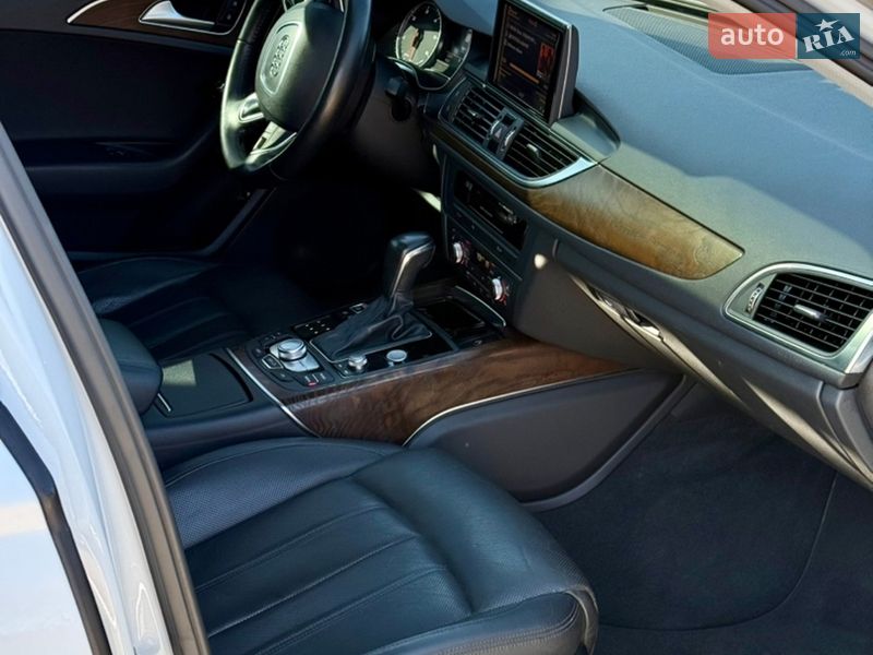 Седан Audi A6 2016 в Краснограді