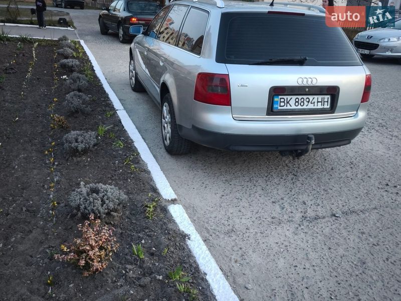 Універсал Audi A6 1999 в Вараші