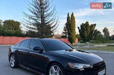 Седан Audi A6 2015 в Хмільнику