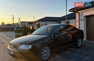 Седан Audi A6 2001 в Вараше