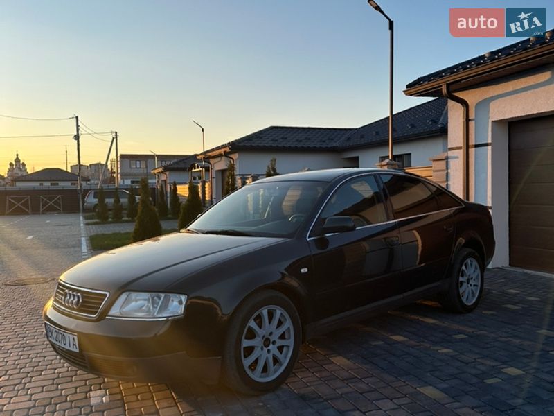 Седан Audi A6 2001 в Вараше