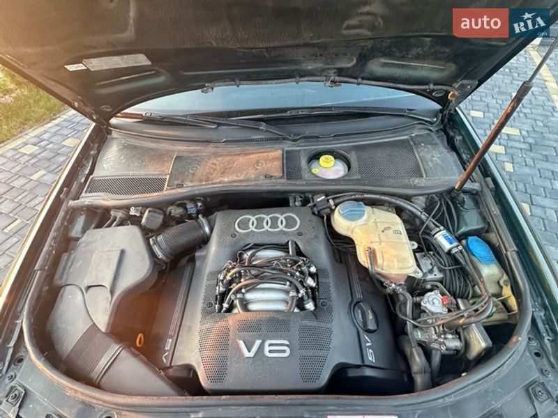 Седан Audi A6 2001 в Вараше