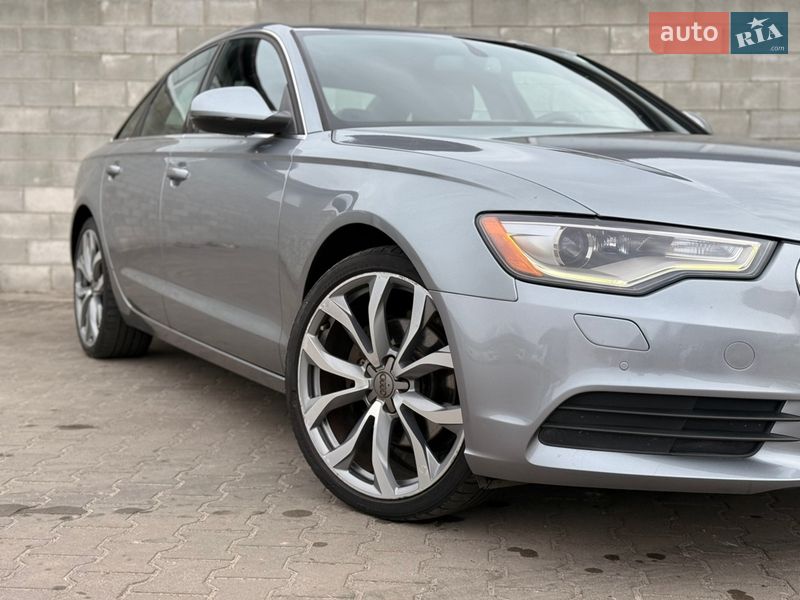 Седан Audi A6 2013 в Дубровице