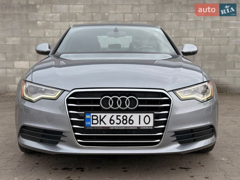 Седан Audi A6 2013 в Дубровице
