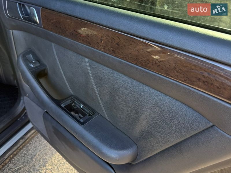 Универсал Audi A6 2003 в Нововолынске