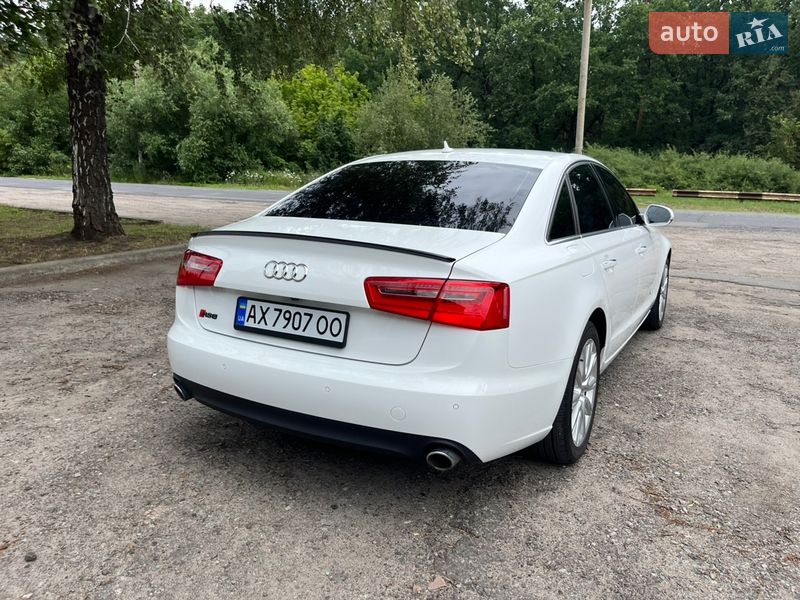 Седан Audi A6 2014 в Краснограде
