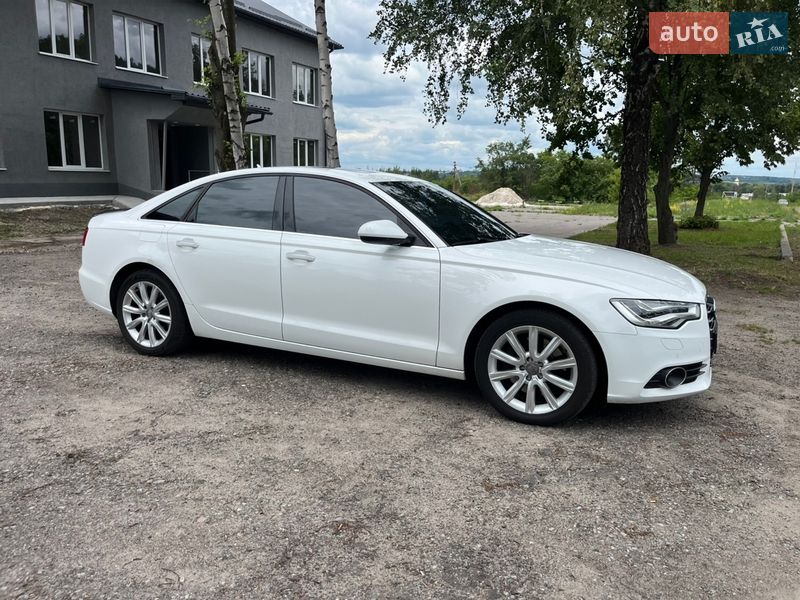 Седан Audi A6 2014 в Краснограде