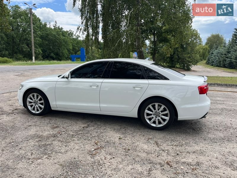 Седан Audi A6 2014 в Краснограде