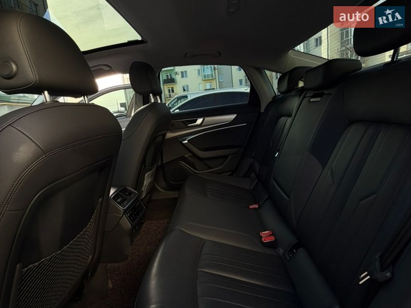 Седан Audi A6 2022 в Львові