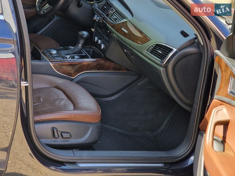 Седан Audi A6 2012 в Чернівцях