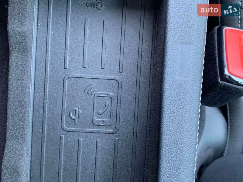 Седан Audi A6 2023 в Хмельницком