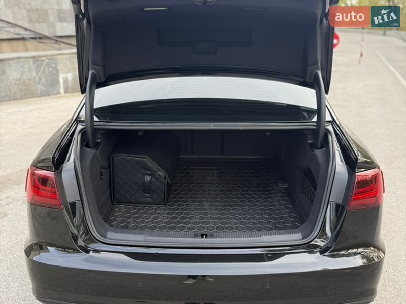 Седан Audi A6 2017 в Харкові