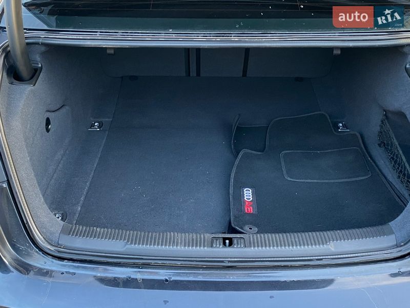 Седан Audi A6 2013 в Новій Одесі