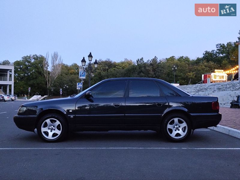 Седан Audi A6 1995 в Одесі