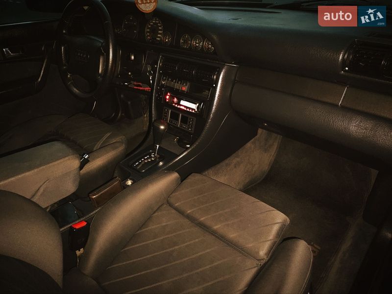 Седан Audi A6 1995 в Одесі