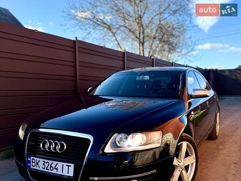 Седан Audi A6 2004 в Гощі