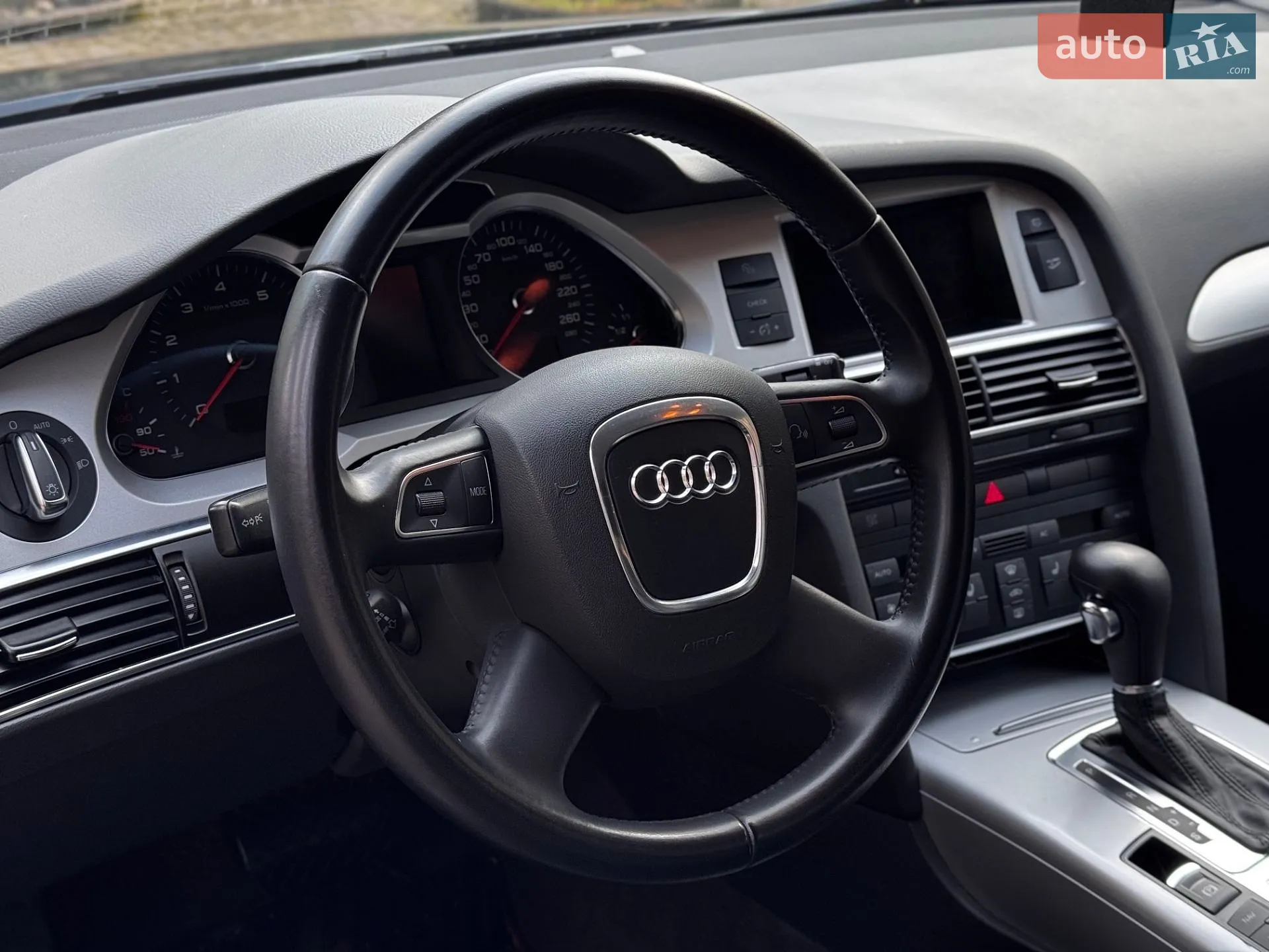 2010 Audi A6 - мініатюра 34