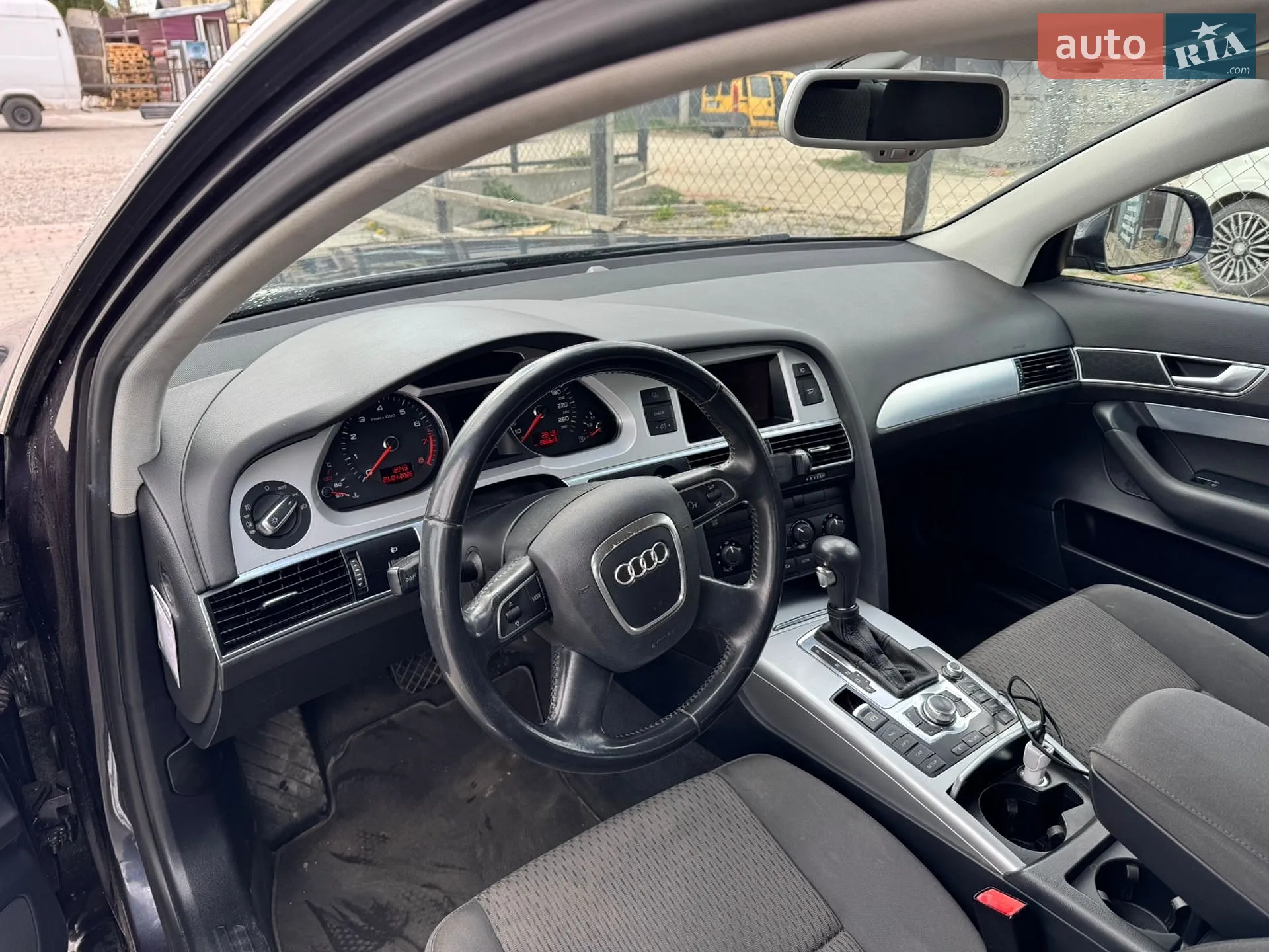 2010 Audi A6 - мініатюра 10