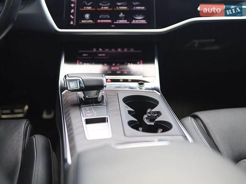 Седан Audi A6 2020 в Івано-Франківську