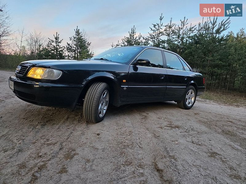 Седан Audi A6 1996 в Чернигове
