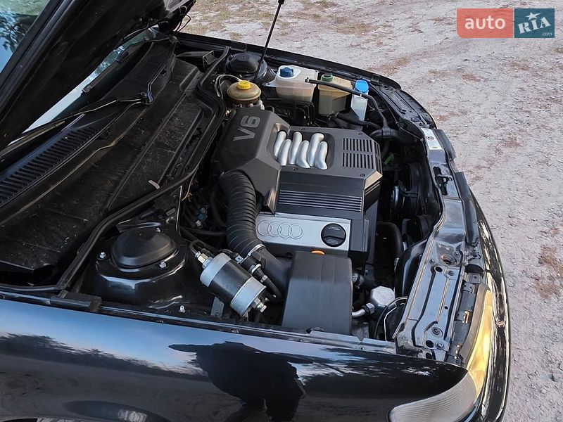 Седан Audi A6 1996 в Чернигове
