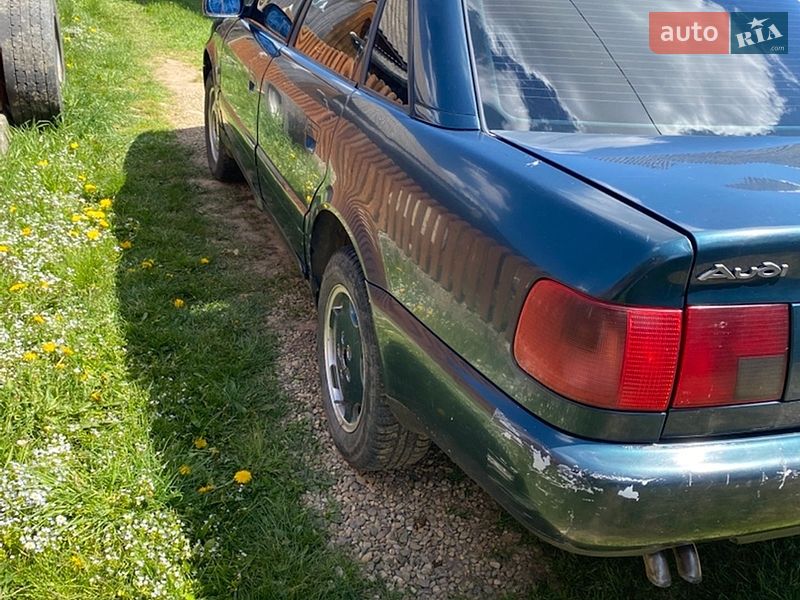 Седан Audi A6 1995 в Долине