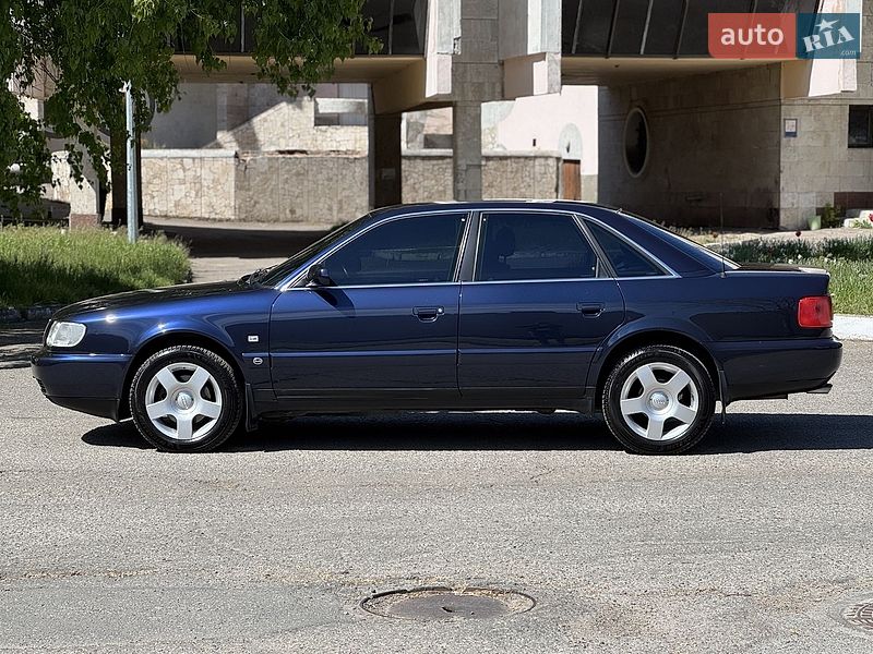 Седан Audi A6 1996 в Дніпрі