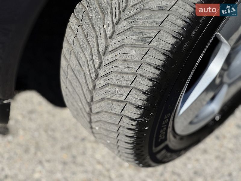 Седан Audi A6 1996 в Дніпрі