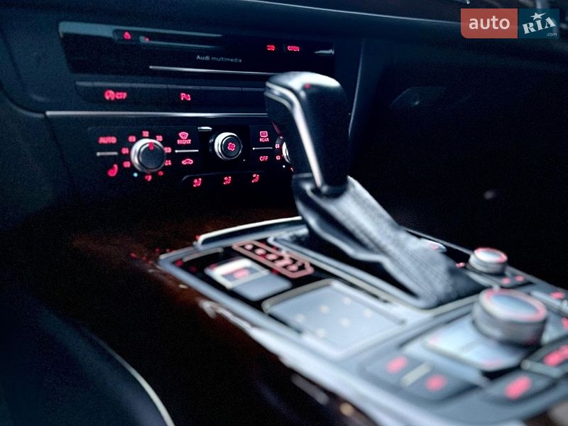 Седан Audi A6 2015 в Киеве