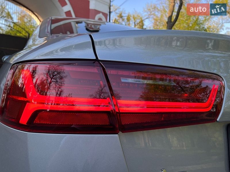 Седан Audi A6 2018 в Киеве