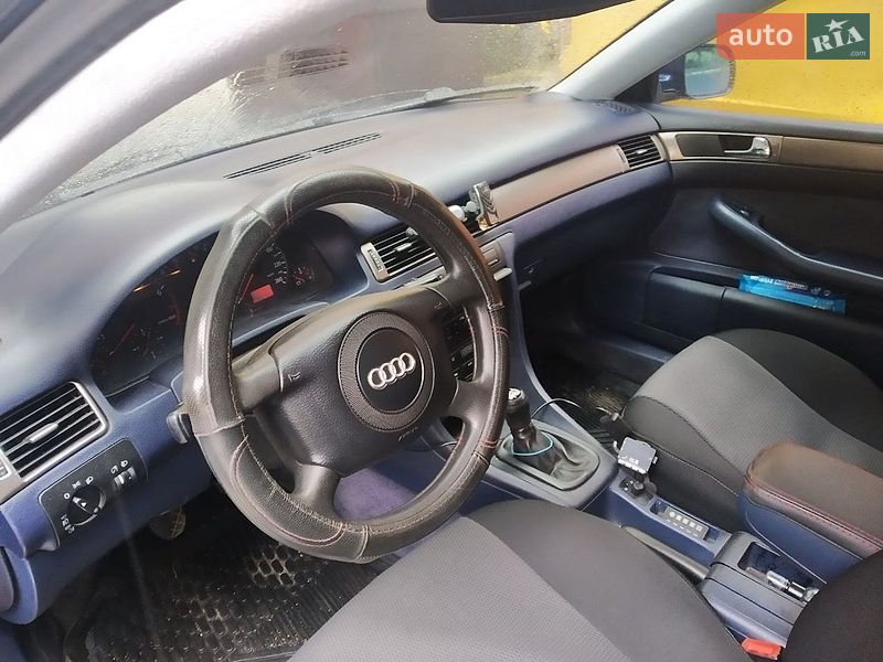 Седан Audi A6 1999 в Жашкове