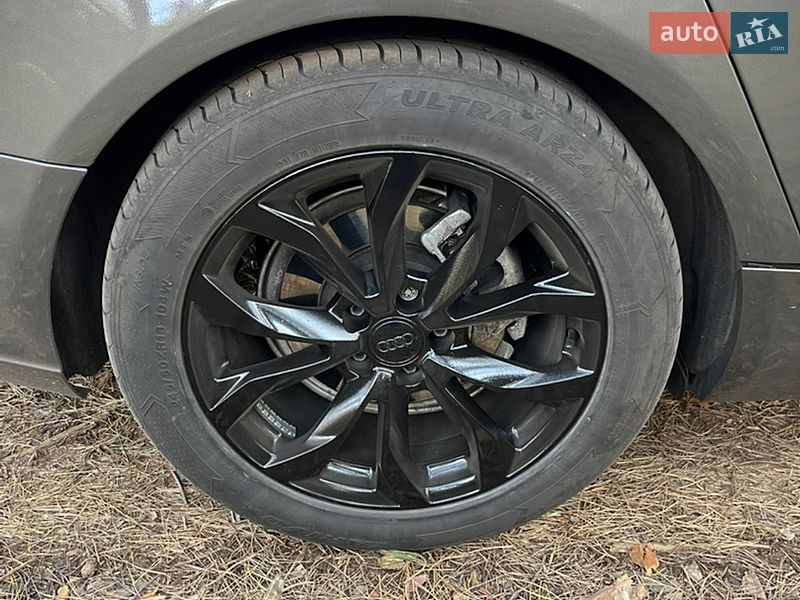 Седан Audi A6 2012 в Киеве