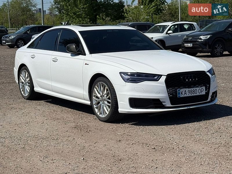 Седан Audi A6 2015 в Киеве