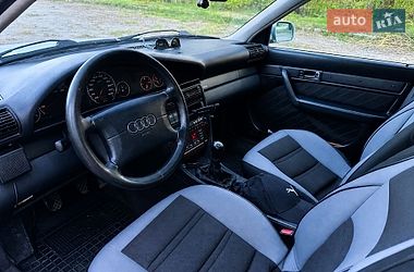 Універсал Audi A6 1996 в Млиніві