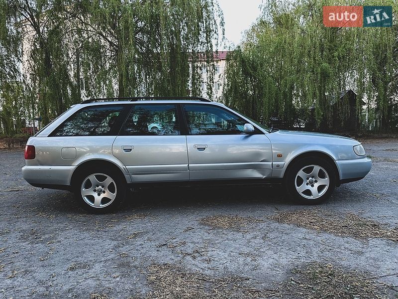Універсал Audi A6 1996 в Млиніві