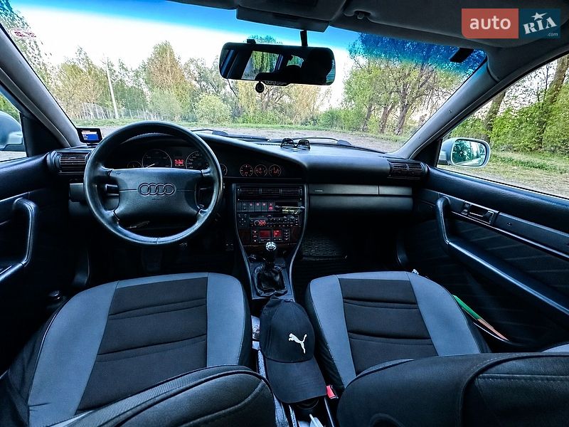 Універсал Audi A6 1996 в Млиніві